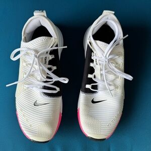 Nike Air Zoom Elevate Women’s Sneakers Size 9.5 White Pink Black Gym Shoes